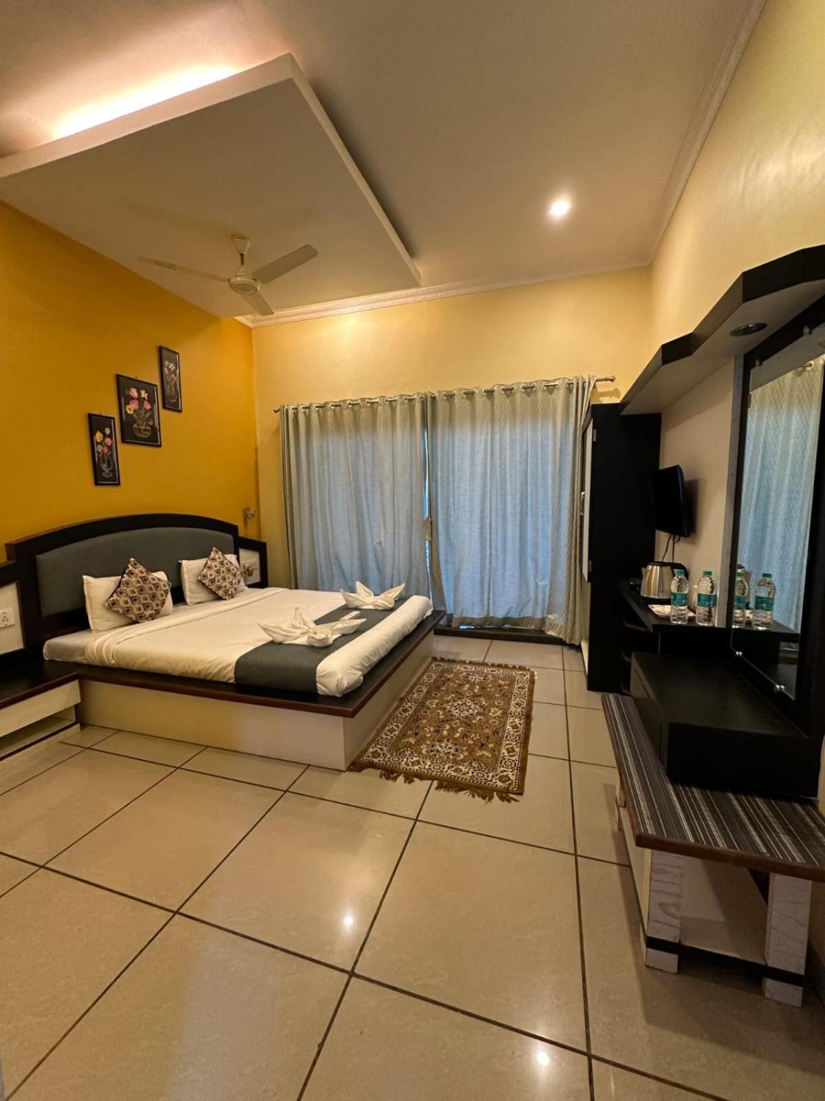 Krishna Valley Resort Mahābaleshwar Екстериор снимка